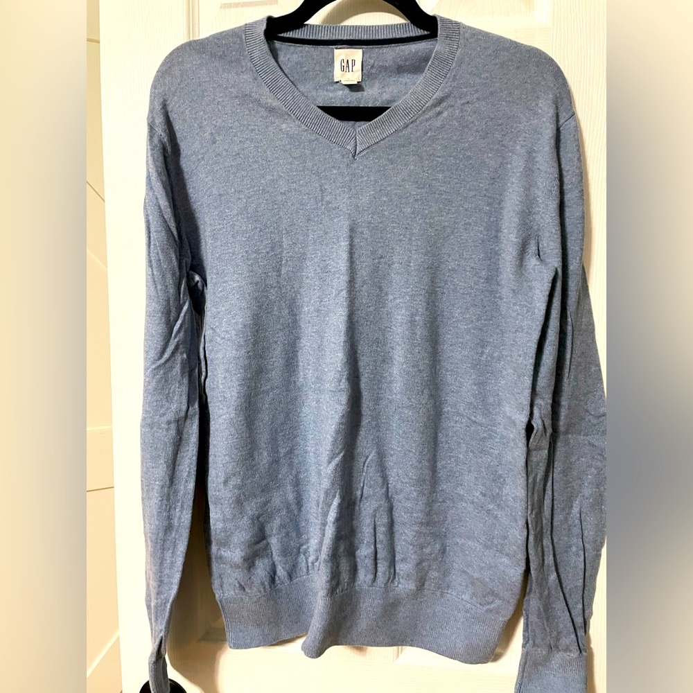 GAP Boy’s long sleeve sweater- Size Small, Blue